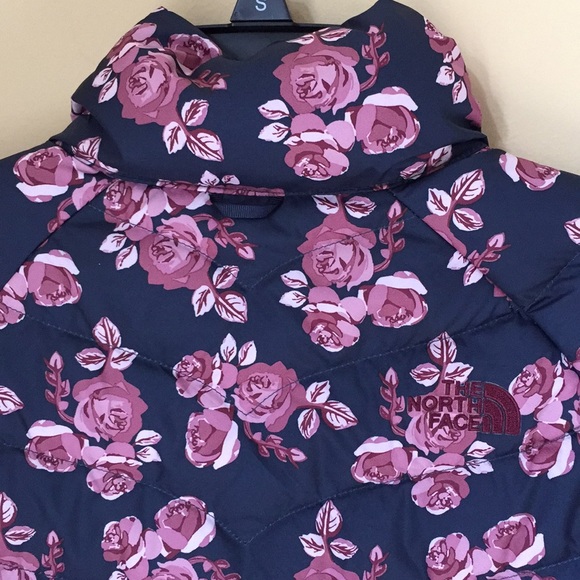 NWT Northface floral/rose down puffer jacket - Picture 3 of 5